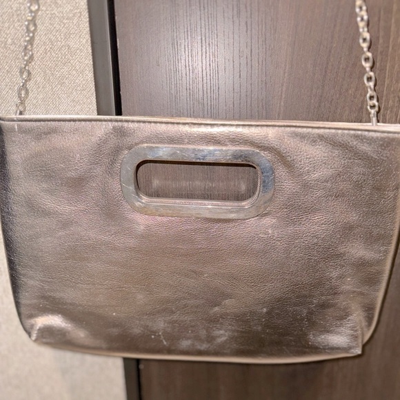 Aldo Metallic Gray/Silver Leather Clutch with chain shoulder strap - Picture 3 of 7